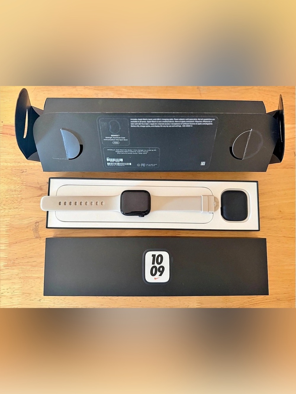 Apple Watch Nike Series 7 41mm Midnight Aluminum Case with Anthracite/Black Nike